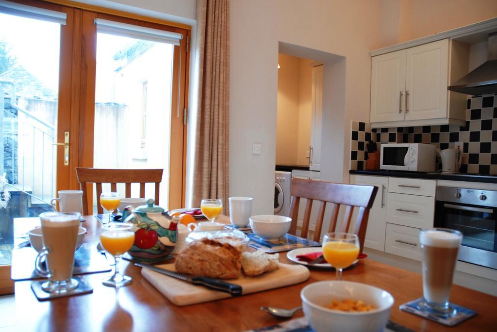 Town Square Holiday Homes Лисдунварна Номер фото